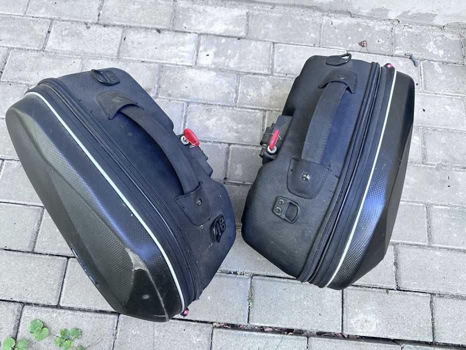 Set sidecase coburi Givi easylock 3d600