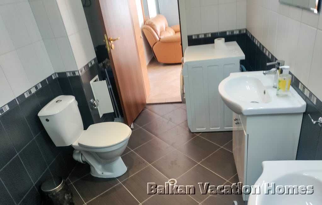 Продава се Тристаен апартамент в Бяла - 118 кв.м за 1000 €/кв.м - Снимка #20