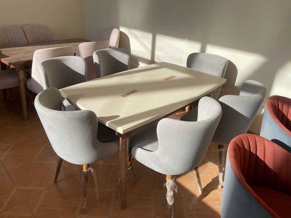 Продаются столы и стулья ( в наличии)