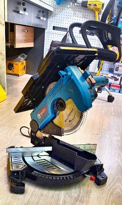 торцовочная пила  Rtrmax Rodex