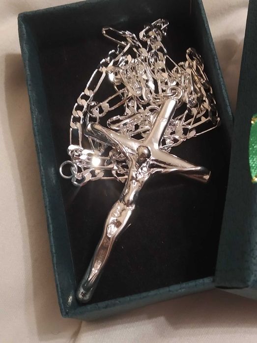 Масивен сребърен ланец, масивна сребърна гривна. В кутия