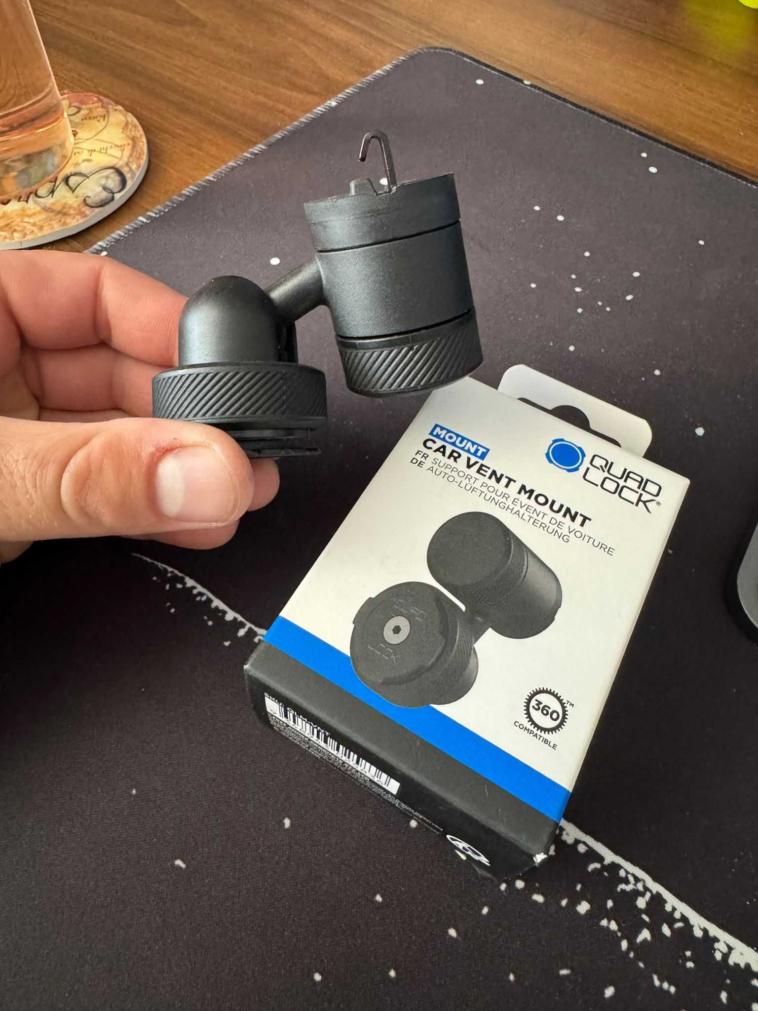 Автомобилна стойка за вентилационен отвор QUAD LOCK CAR VENT
