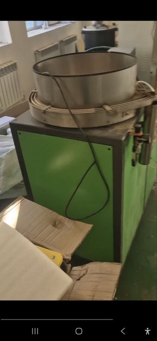 Баклажка копкогини кесувчи аппарат. автомат для прорезания  колец