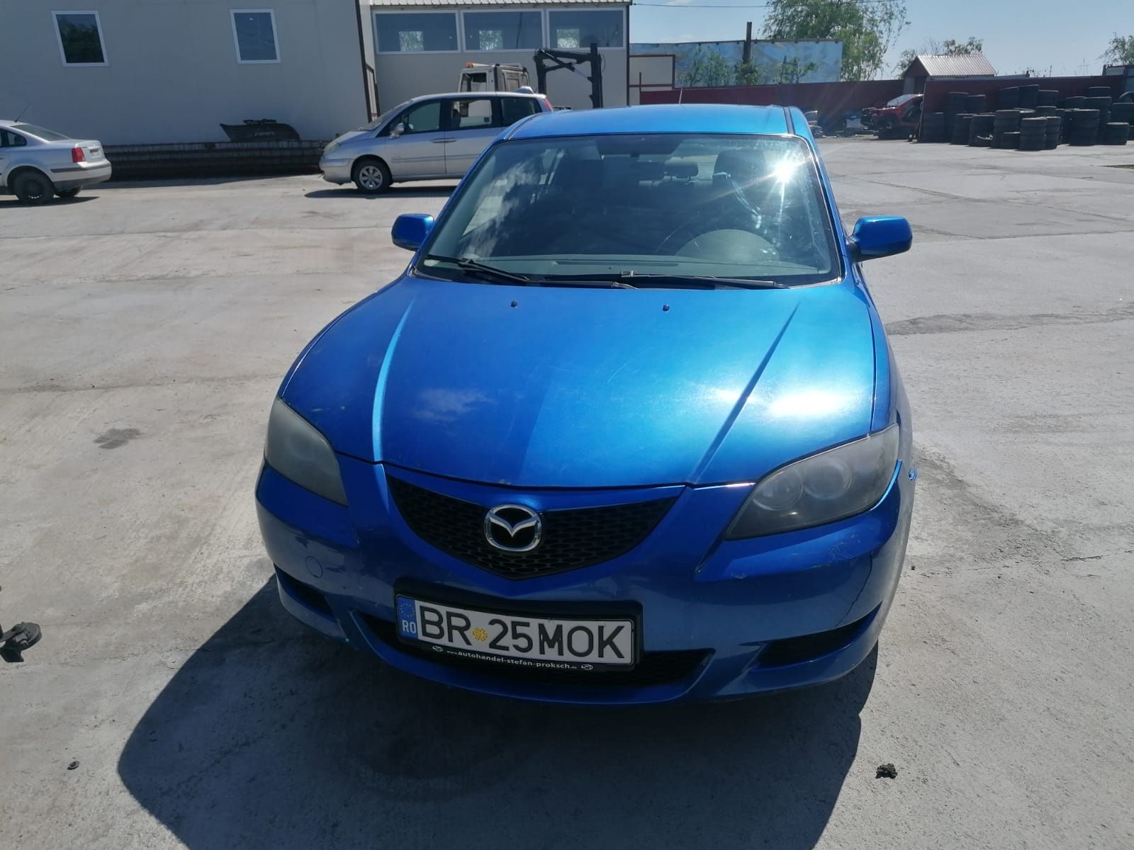 Dezmembrez mazda 3 benzina