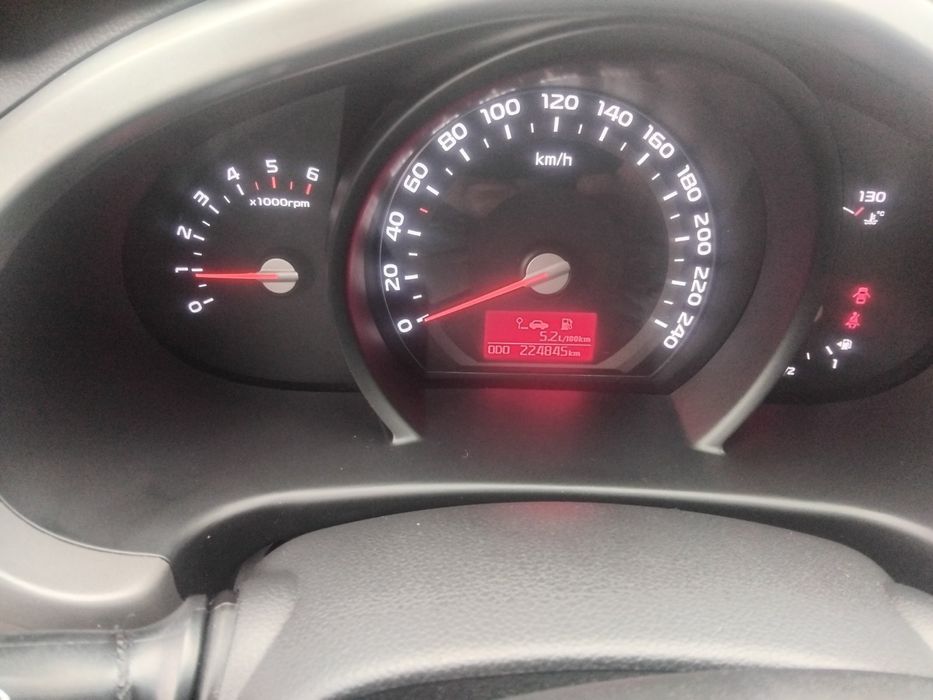 Продавам SUV ,KIA