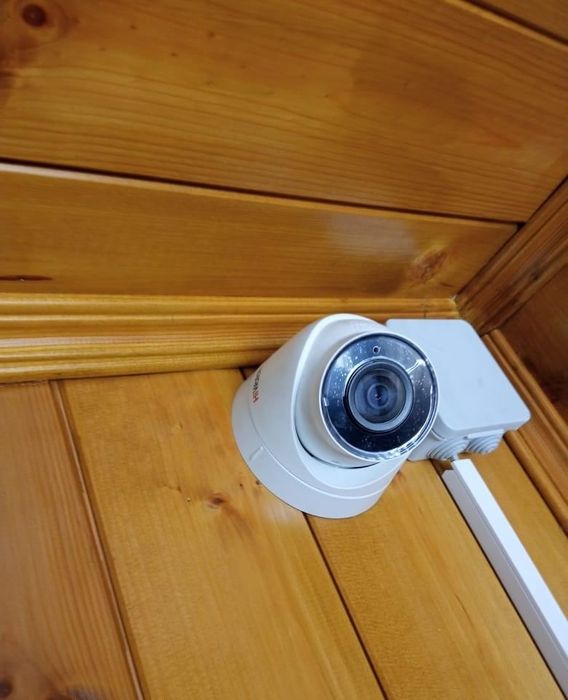 «Профессиональная установка видеокамер – безопасность под контролем!»