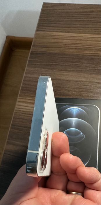 iPhone 12 Pro alb