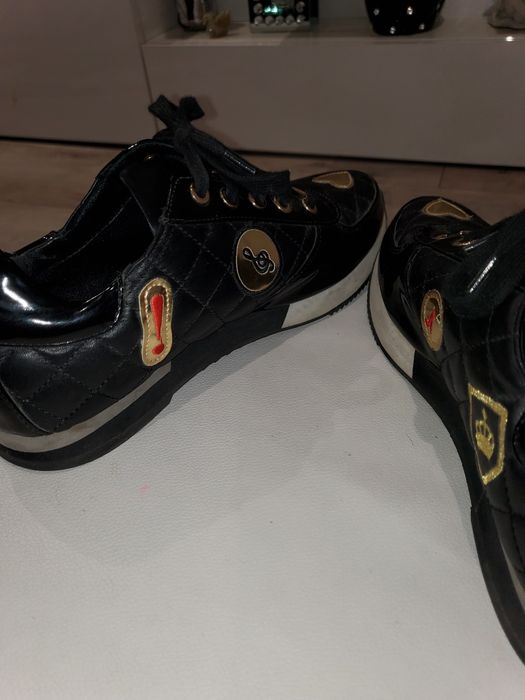 Сникърси Moschino два модела и кецове Moschino