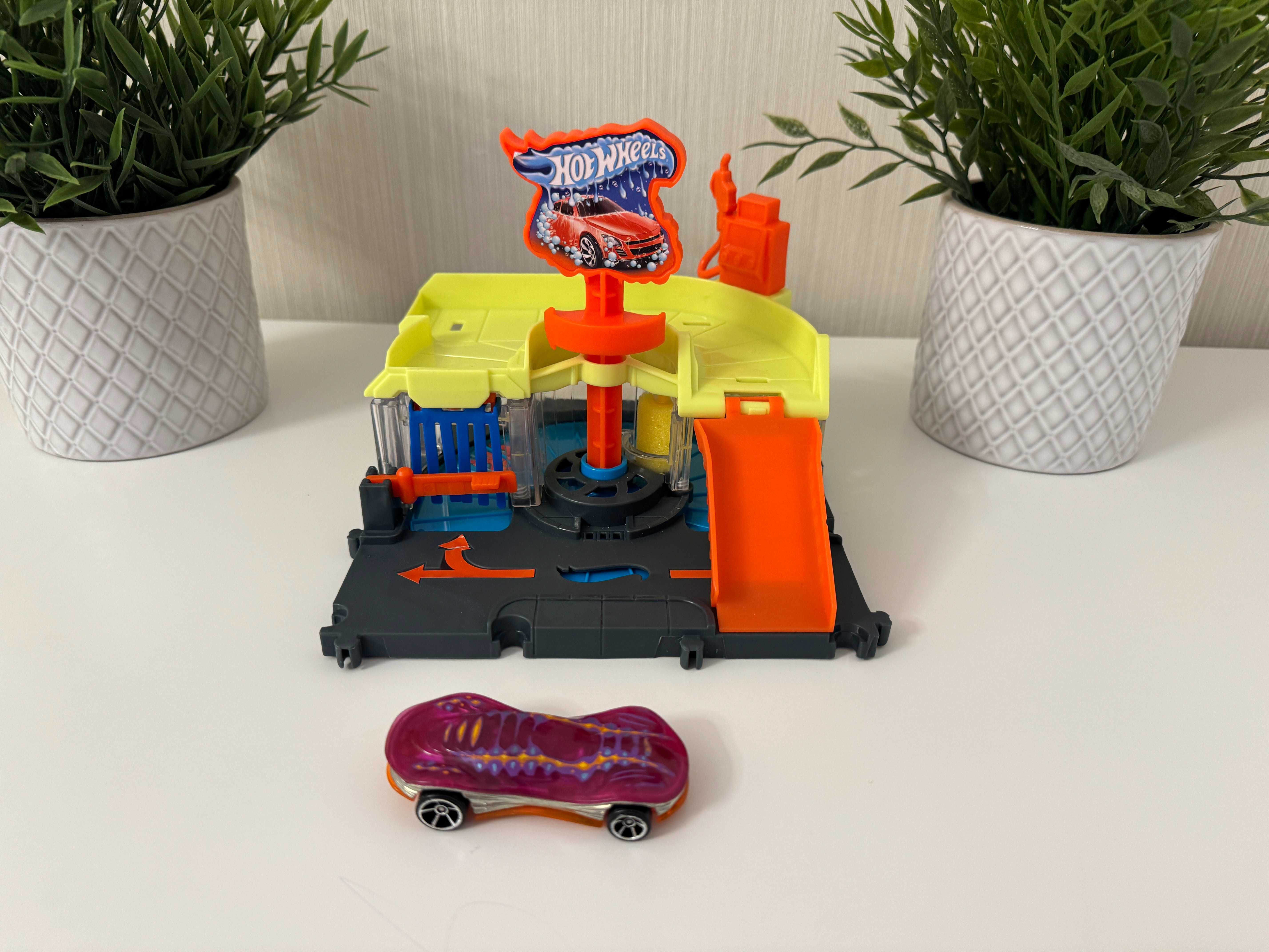 Set de joaca Hot Wheels City - Spalatorie auto