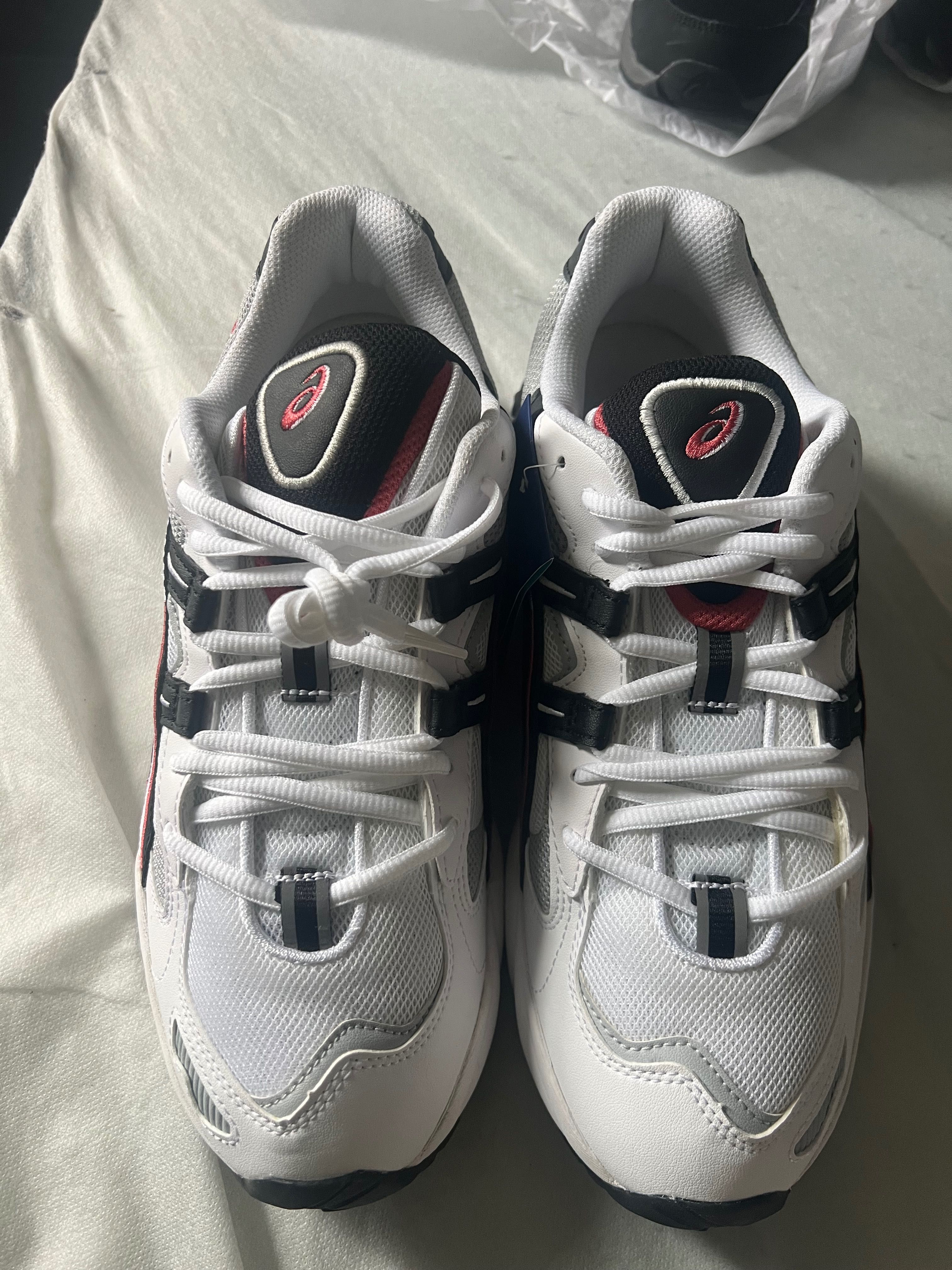 Кроссовки” Asics- DUOMAX”