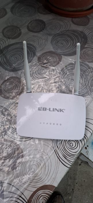 Vând router wirelss