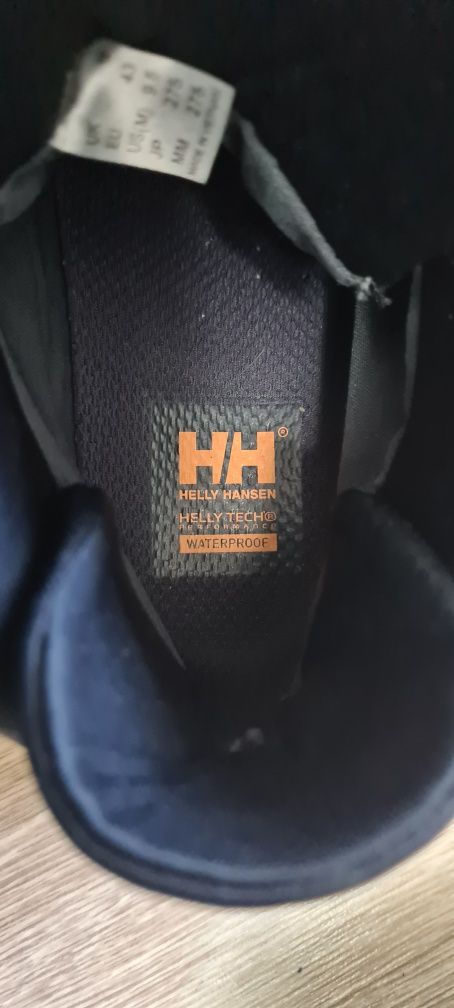 Зимни обувки висок клас водоустойчиви и топлоустойчиви Helly Hansen