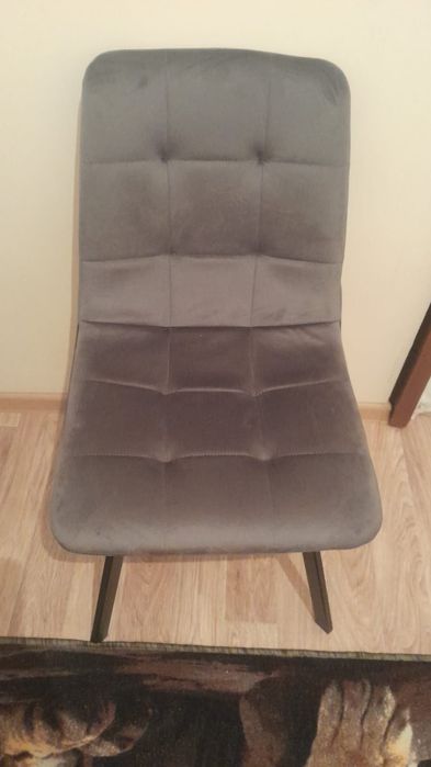 Продам стулья мягкие.