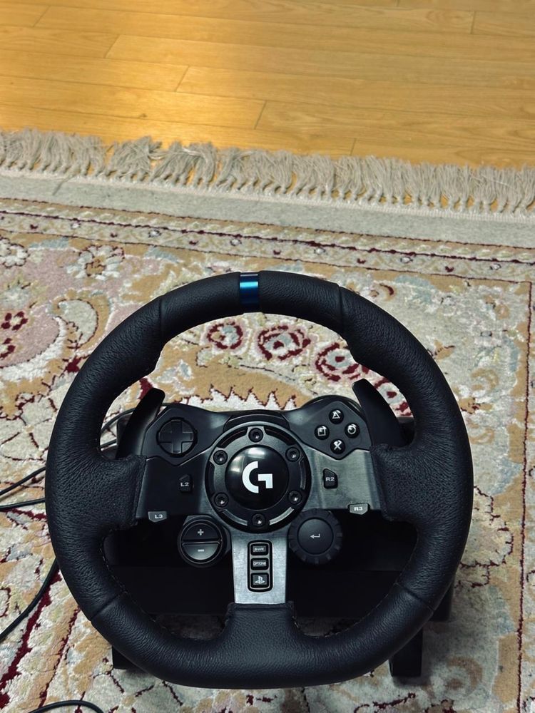 Срочно продам руль Logitech G923!!