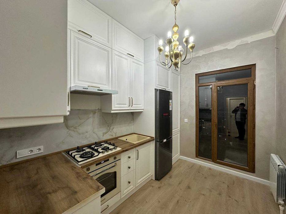 Продаю свою квартиру Юнусабад , Манзара 2-ком