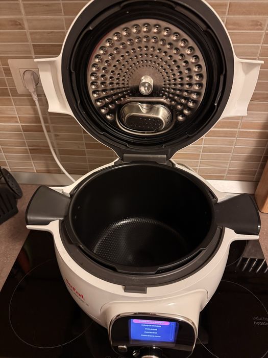 Tefal Multicooker inteligent Cook4me