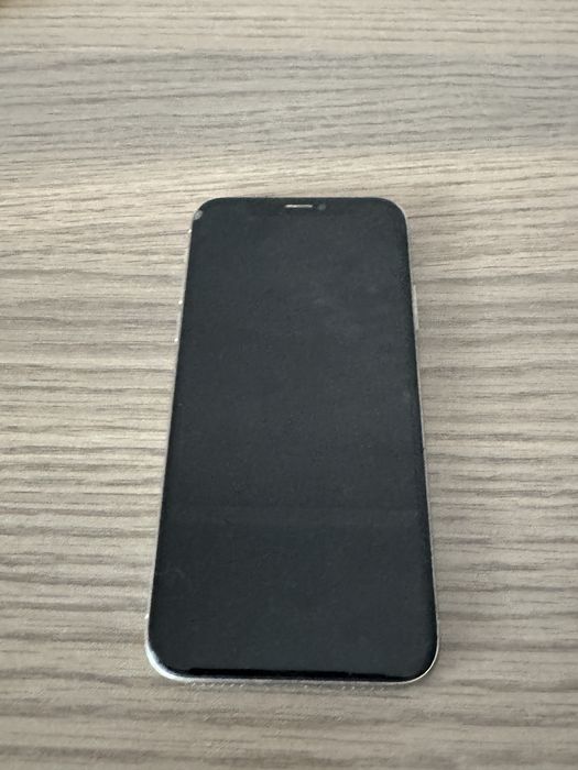 В продаже айфон Х