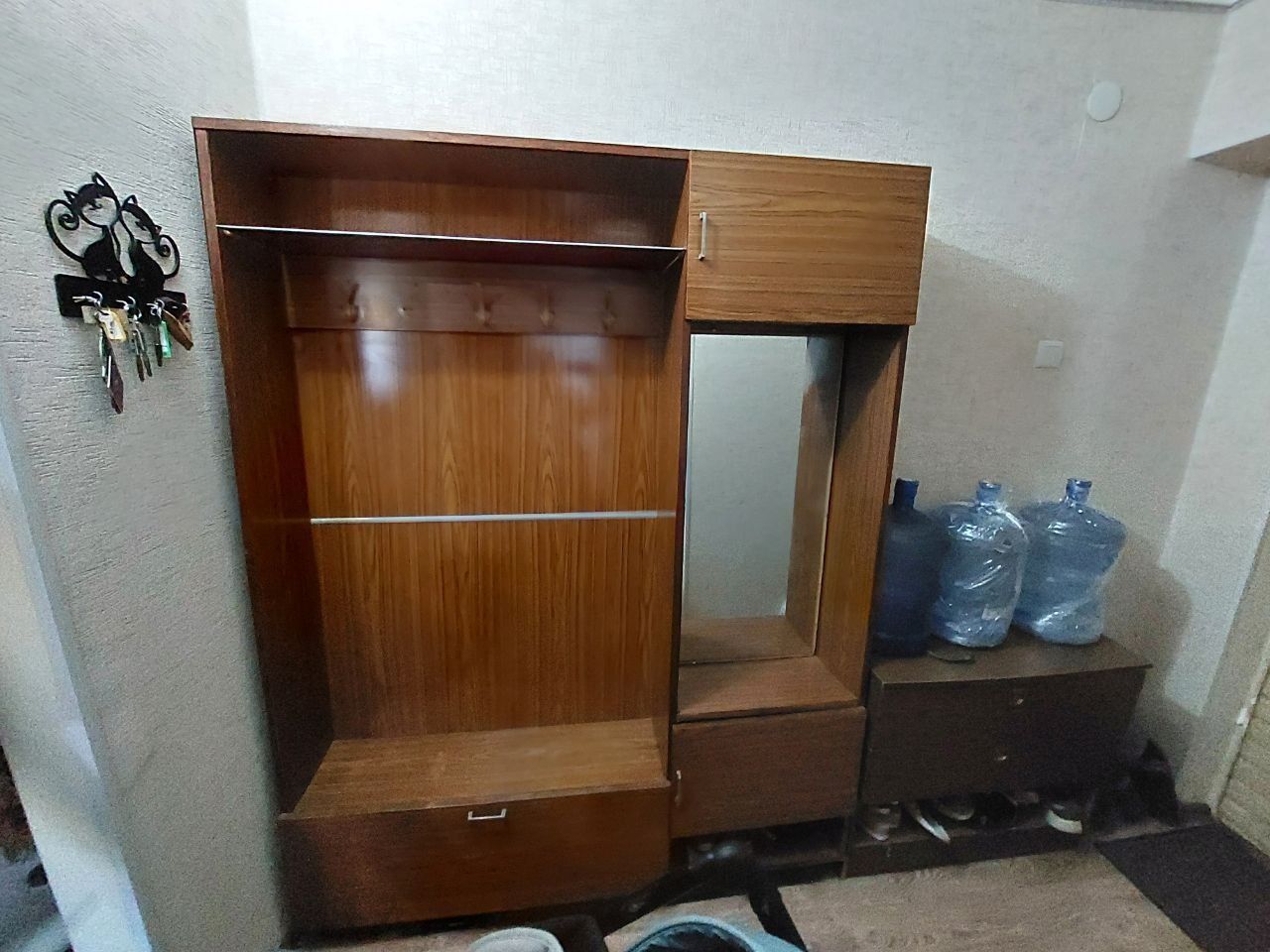 Отдам даром шкаф-прихожая
