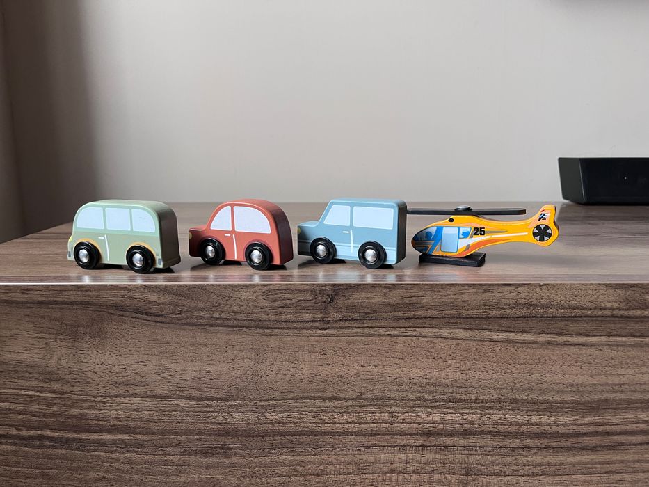 Комплект дървени играчки - коли