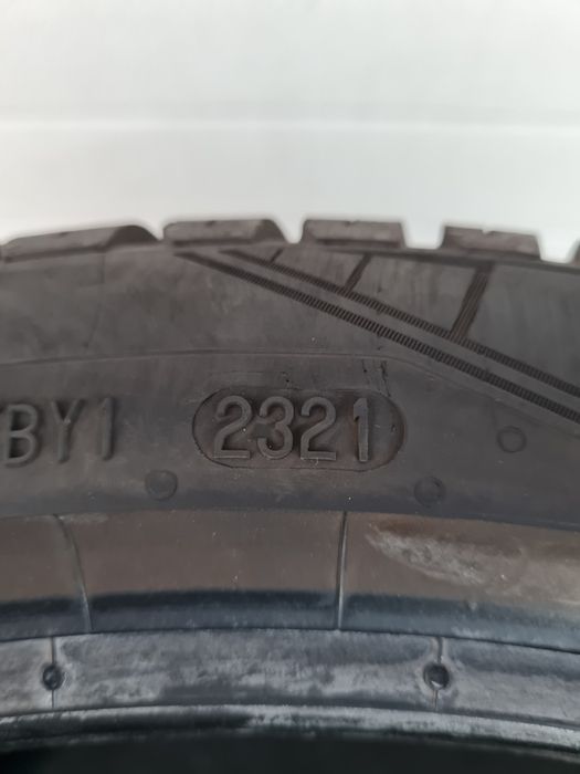 Всесезонни гуми 2 броя CONTINENTAL AllSeasonContact 215 40 R18 дот 232