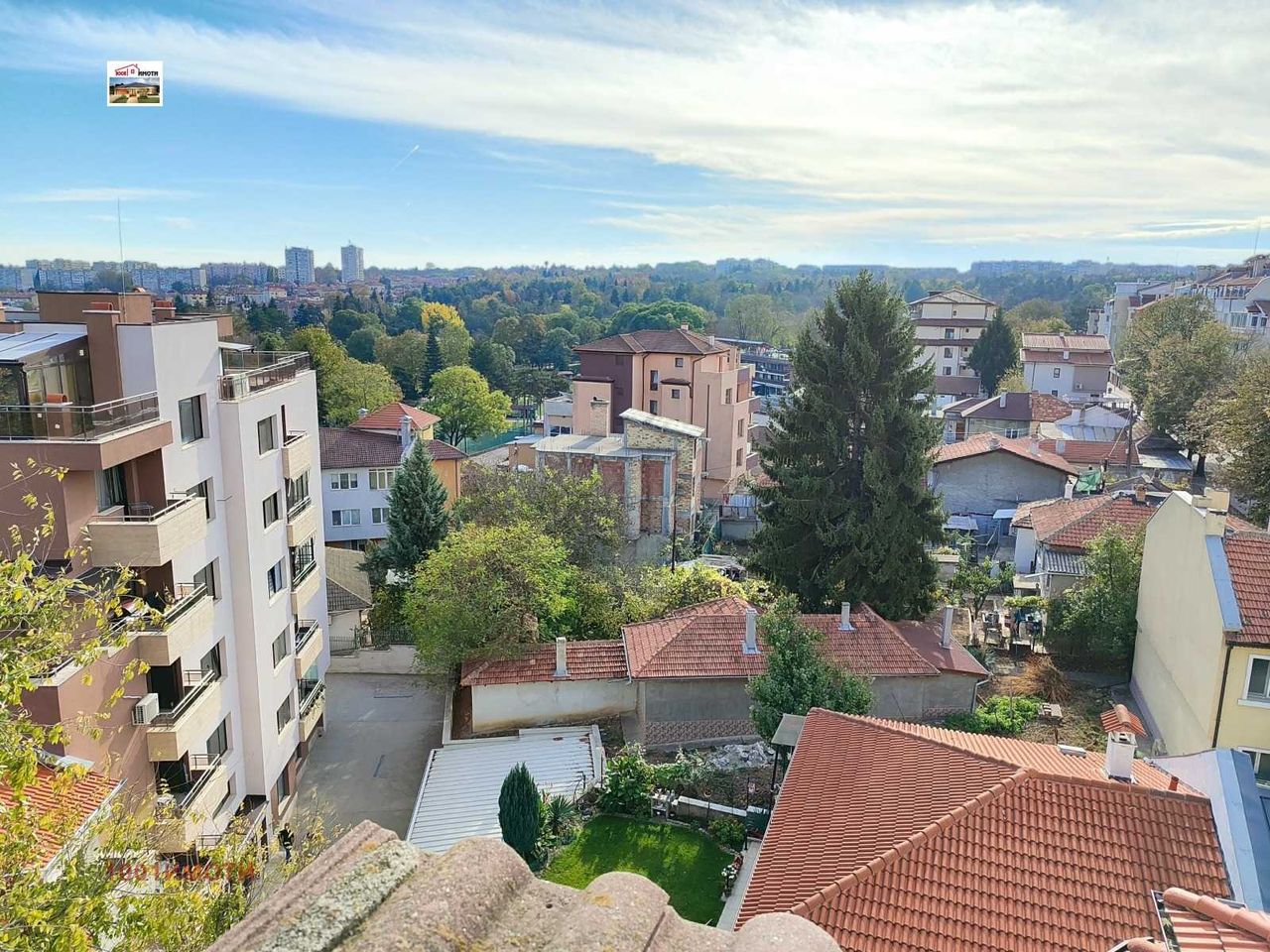 Продава се Четиристаен апартамент в Добрич, Център - 117 кв.м за 698 €/кв.м - Снимка #3