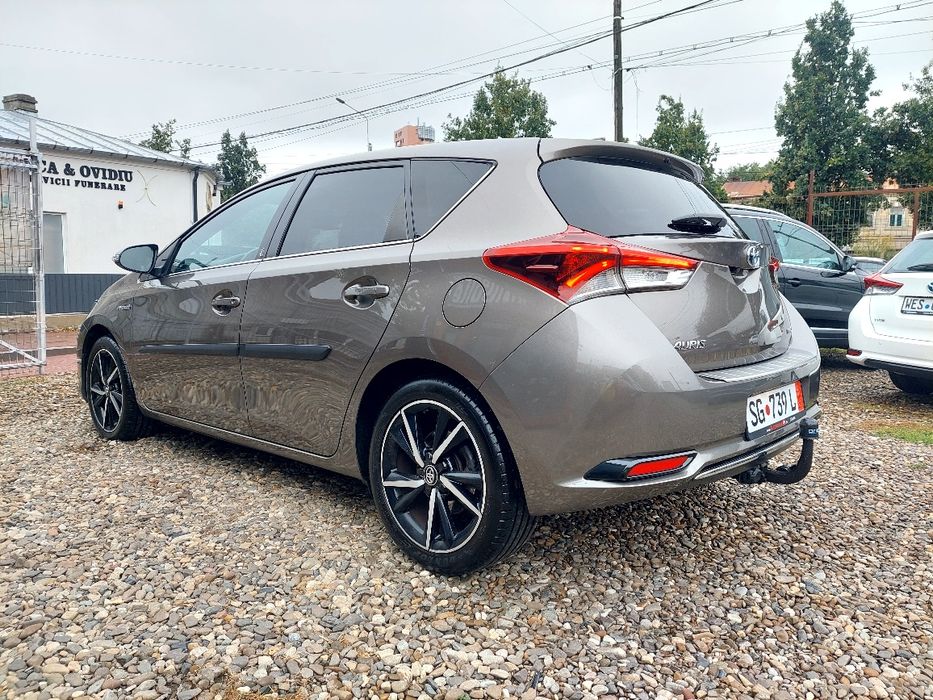 Toyota Auris Team D 1.8 Business - Hibrid - Automatic - 99 hp - euro 6