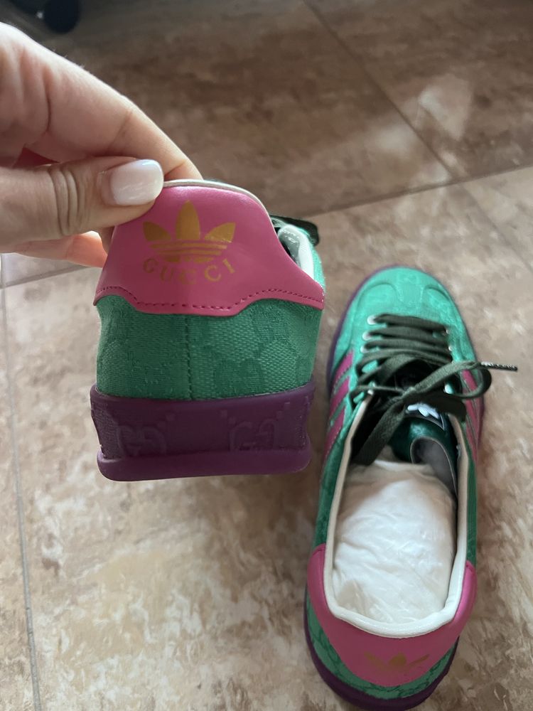 Маратонки Adidas