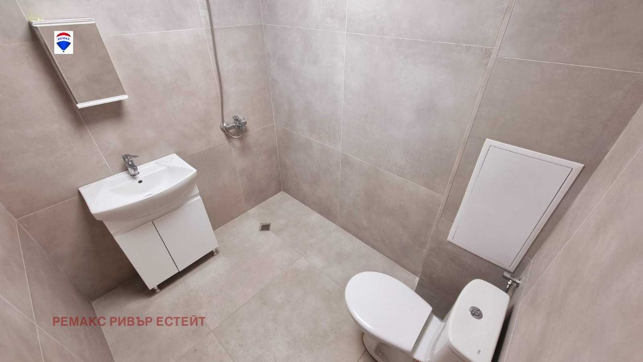 Продава се Магазин в Русе, Родина 1 - 105 кв.м за 1653 €/кв.м - Снимка #11
