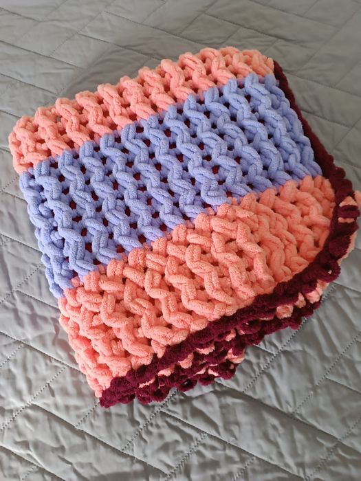 Ръчно плетено одеяло