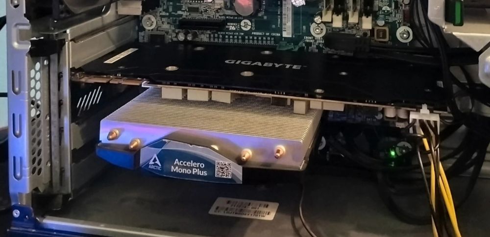 Desktop Xeon E3-1271 v3, 16gb RAM, gtx 1070, ssd 500gb