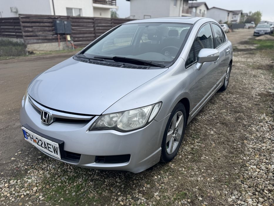 *Vandut!Honda Civic 4DR 1.8 VTEC Benzina 140 hp