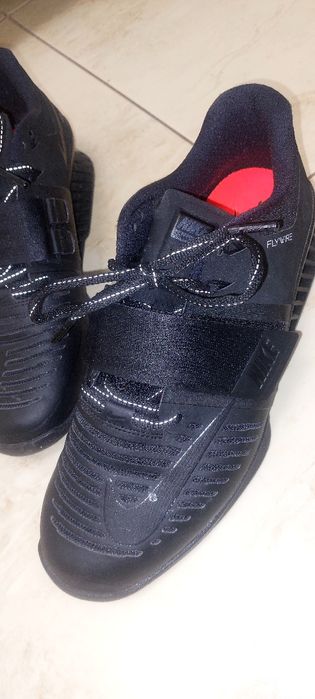 Adidas sport nike