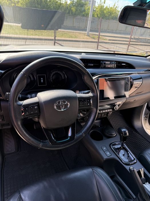 Toyota Hilux 2.4 D-4D 4x4 Selection