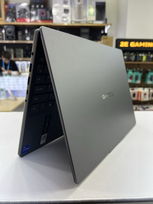 Lenovo IdeaPad 3 Slim