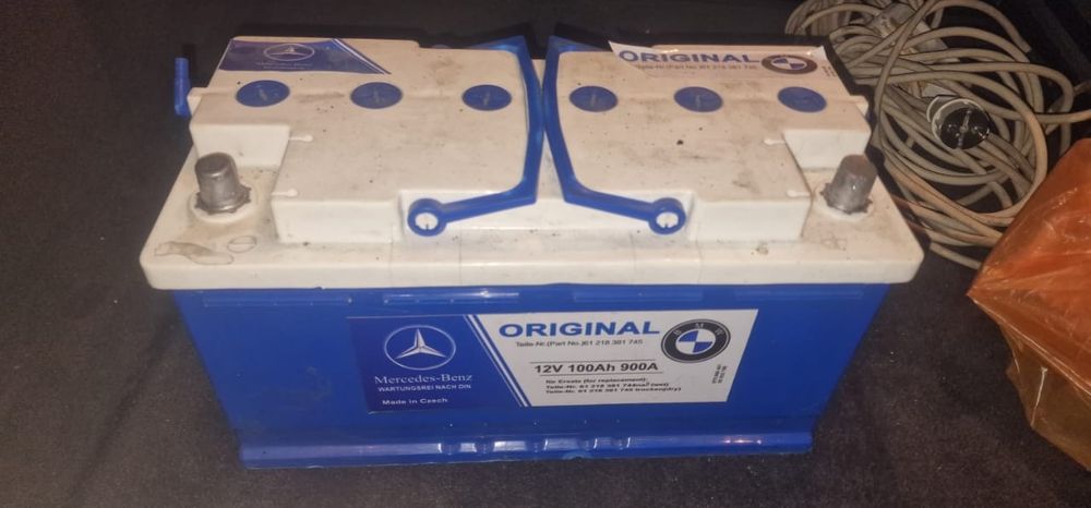 Продам аккумулятор 12 В, 100 Ач, пусковой ток 900 А.