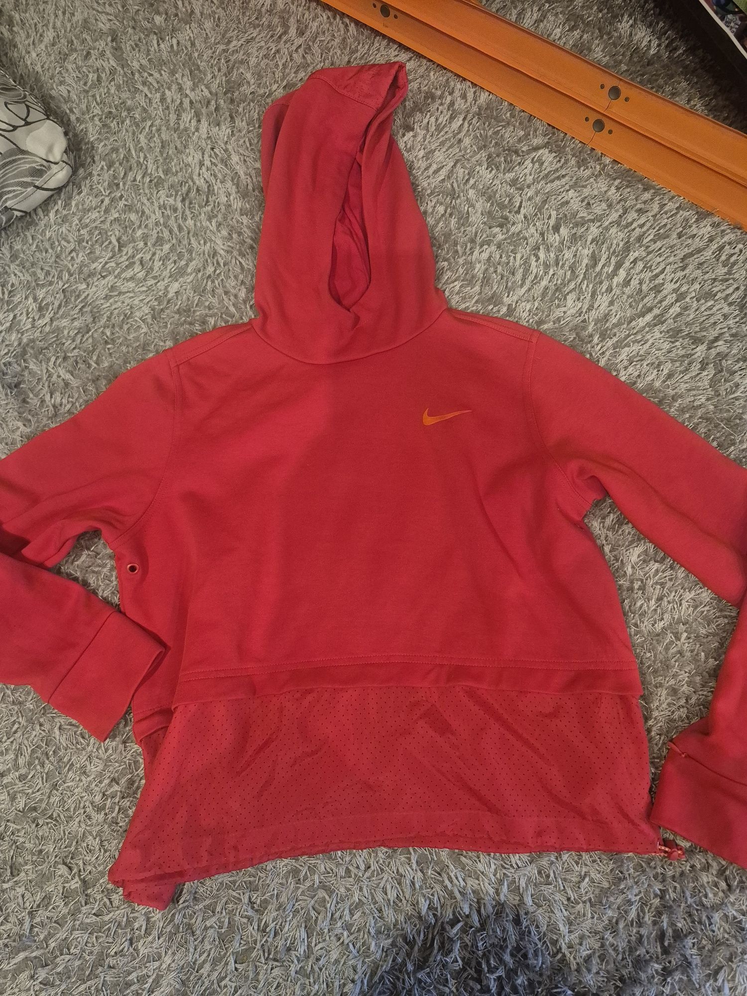 Nike . . . Kcksksdoap