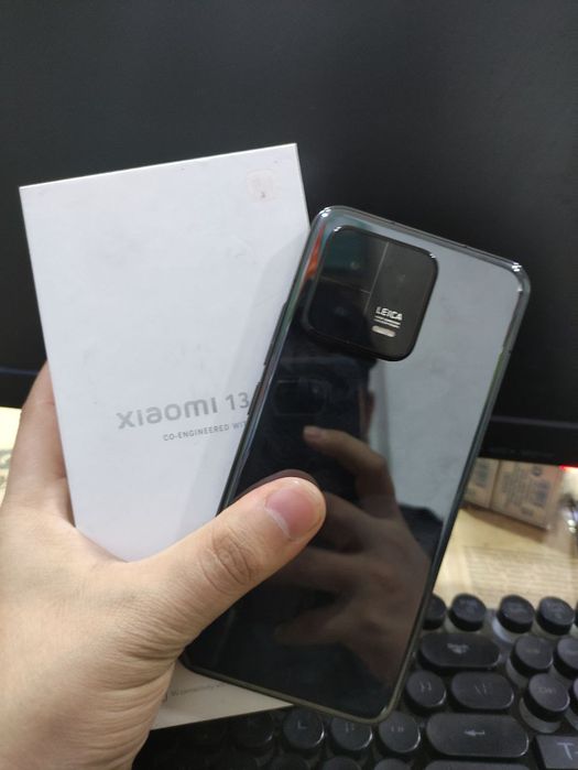 Xiaomi 13 12/256talik