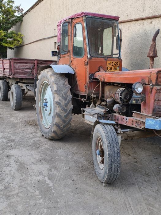Traktor t 28 sotiladi