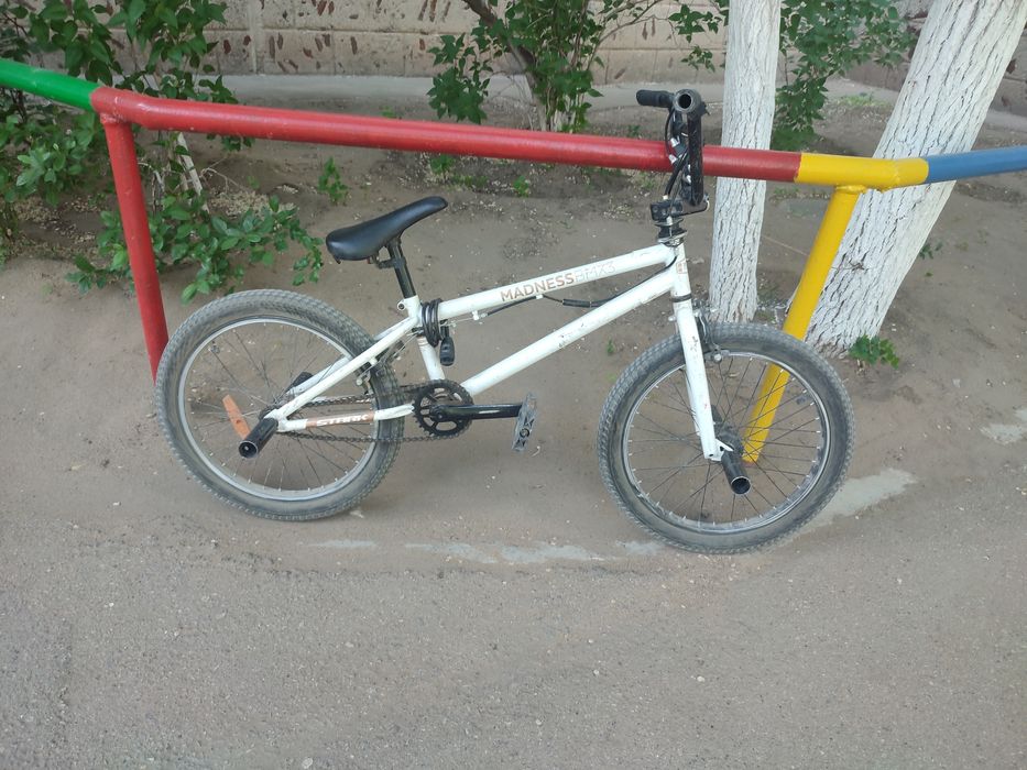 Трюковой велосипед BMX