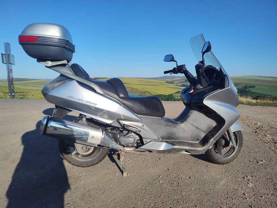 Vând Honda Silver wings 400