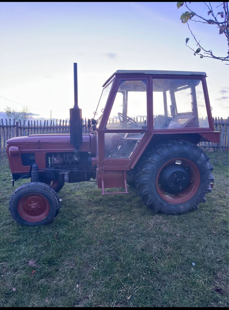 Vănd tractor zetor