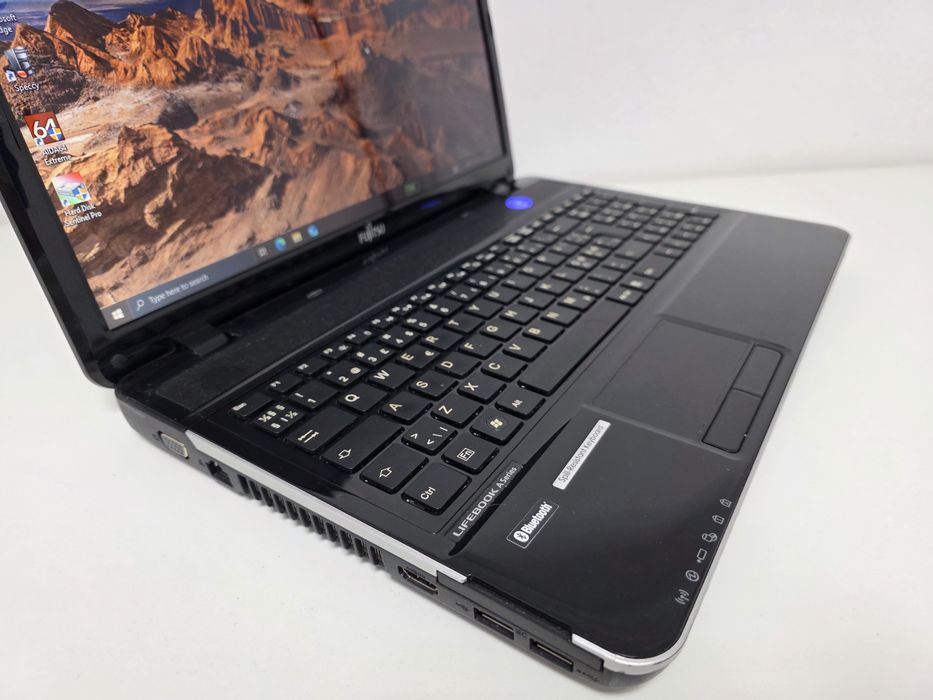 Laptop Fujitsu PRO 15.6 i7 ssd MADE IN GERMANY