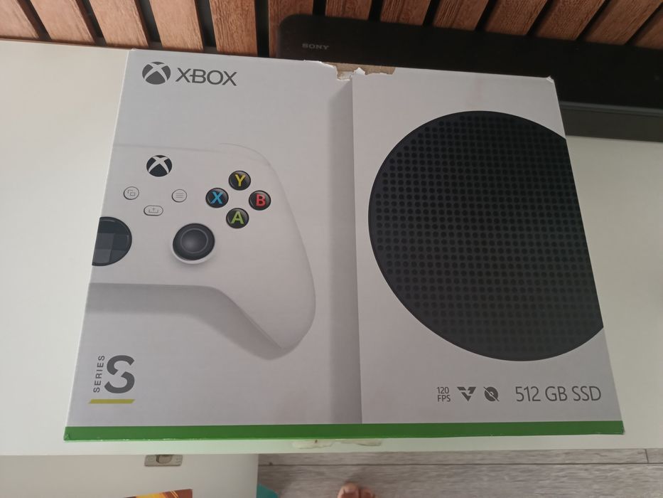 Vând Xbox serie S 512 GB