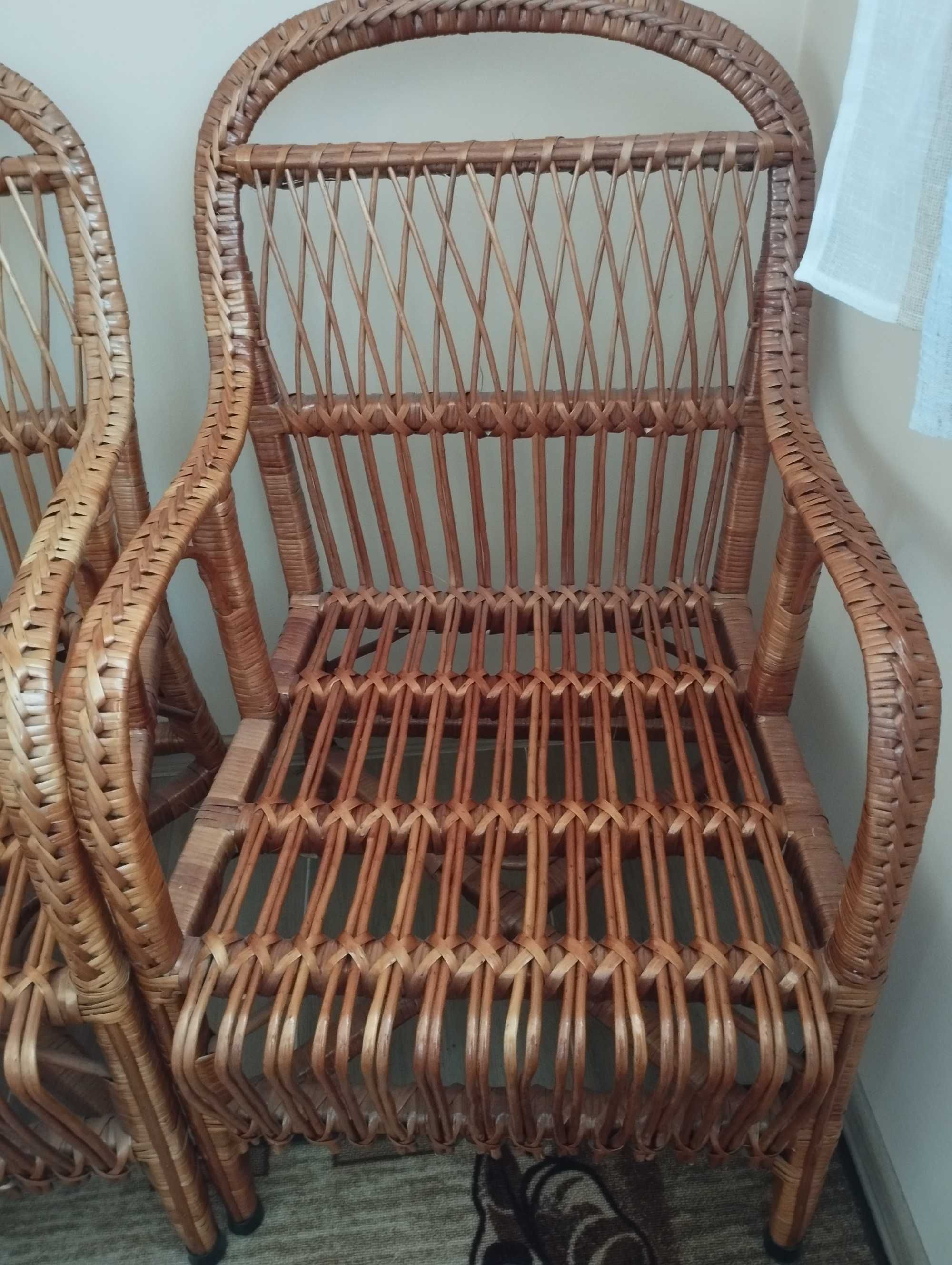Столове от ратан