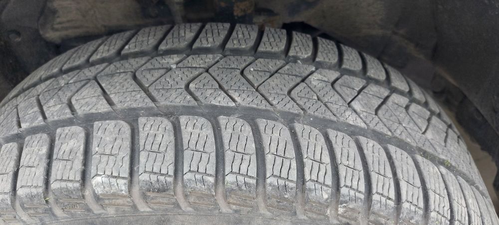 225/60/18 зимни гуми