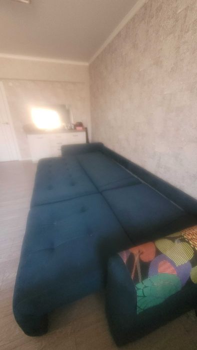 Диван БУ в среднем состоянии