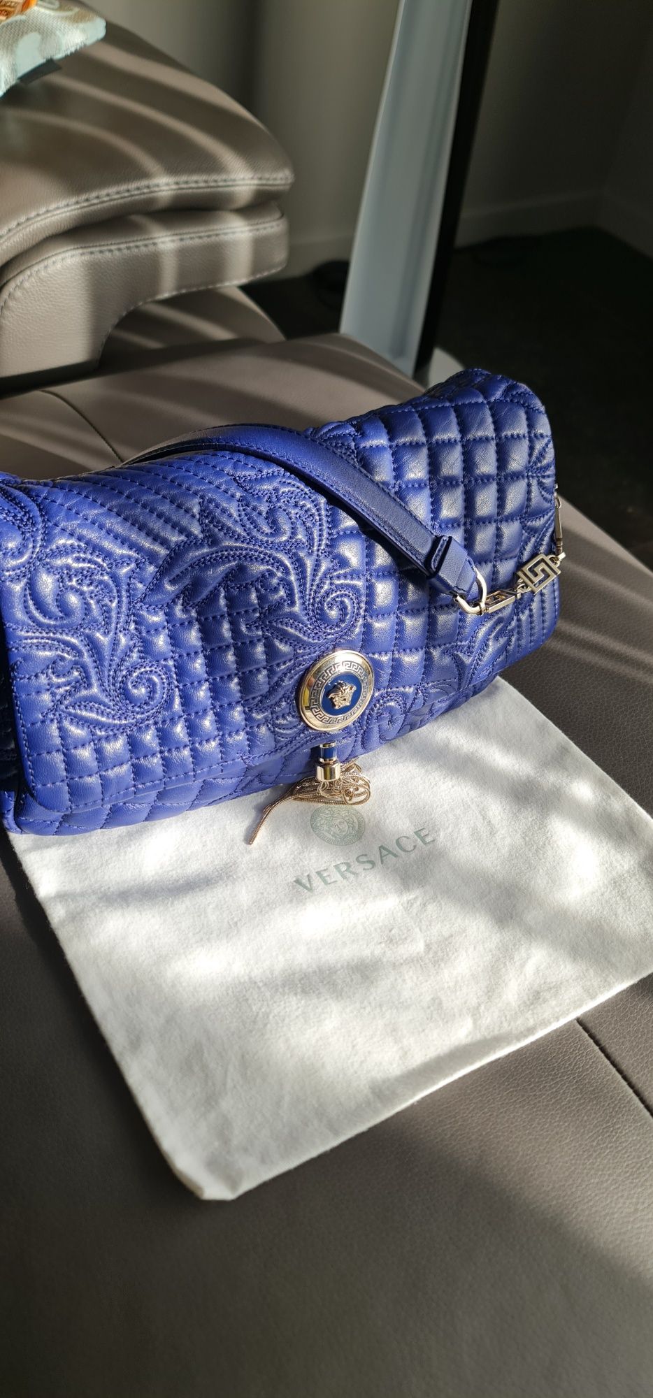 ОРИГИНАЛНА дамска чанта "Versace".