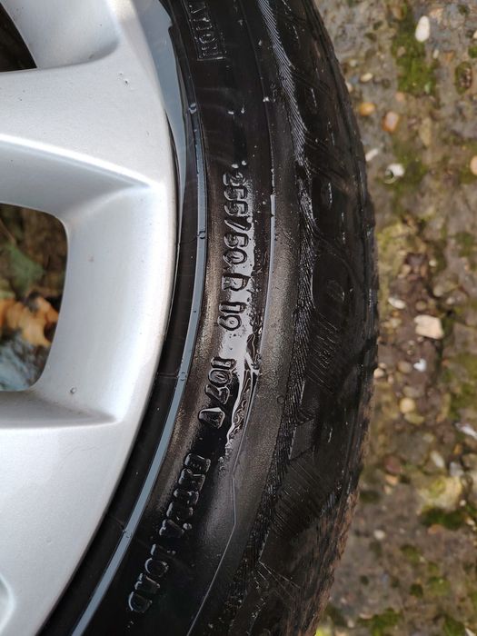 Vând roți de iarnă BMW X5/X6 F15/16 255/50/R19