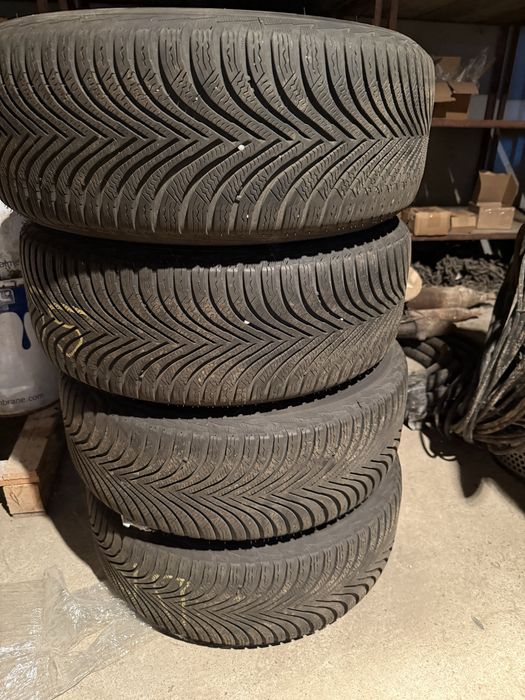 Set roti de iarna BMW F30/F31 - 225/55/R16 Michelin Alpin 5