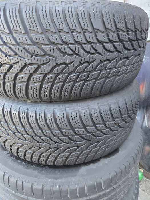 2бр. 205 50 17 Nokian зимни.